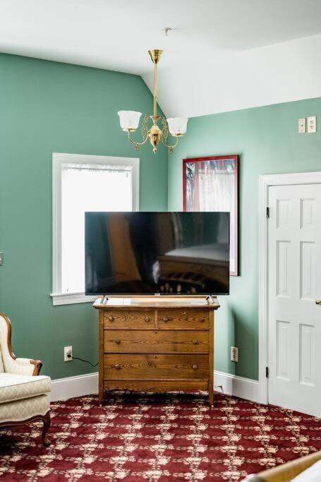 The Long Run - 2 Ca King Sized Beds+ - Sleeps 8-10 Apartment Lynchburg Exterior photo